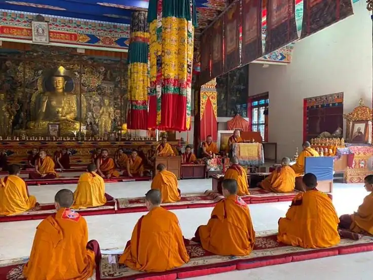 Himalayan Buddhist Meditation Retreats in India