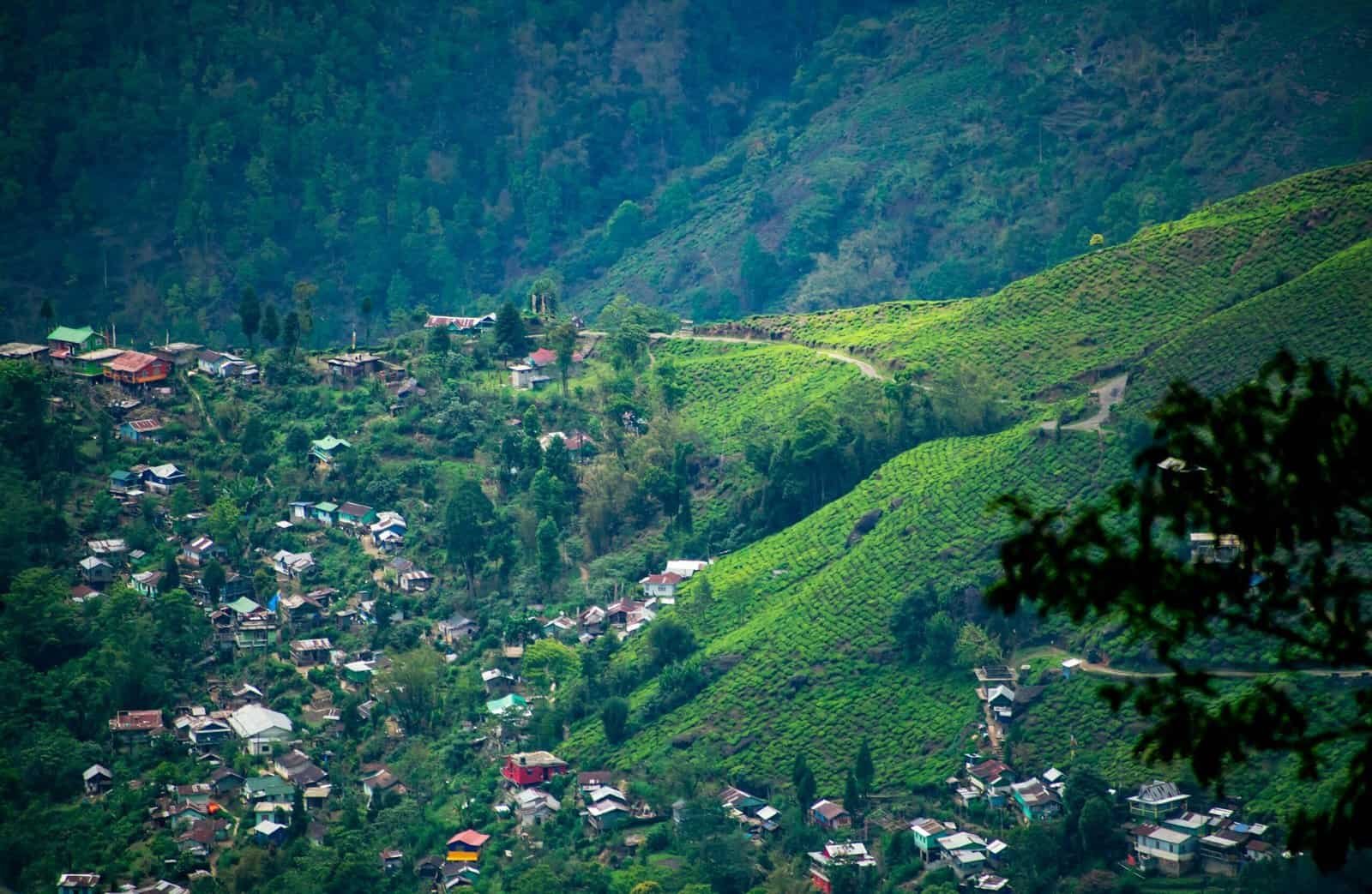 Cinematic sunrise over Kanchenjunga viewed from Tiger Hill during the luxury Darjeeling tour